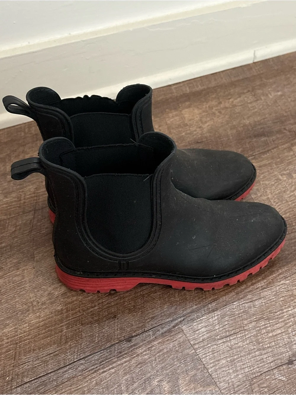 Men's Black Chukka Boots with Red Sole